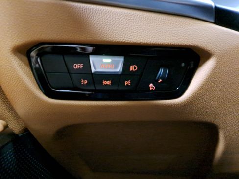 New 2026 BMW 330i Sedan w/ Premium Package image 27