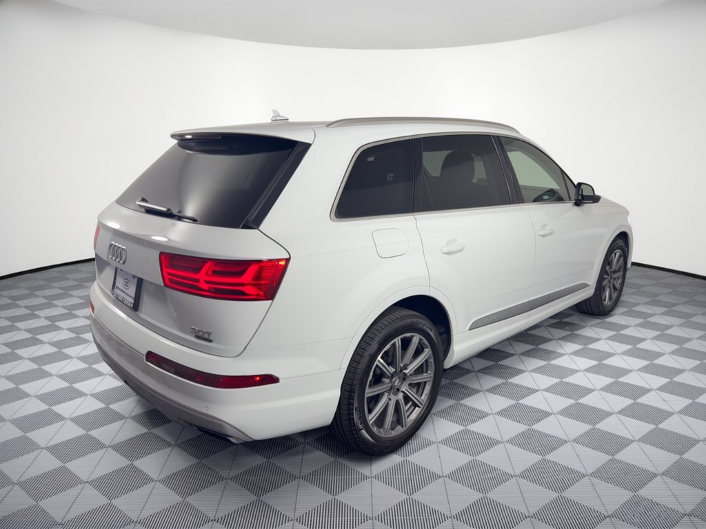 Used 2018 Audi Q7 3.0T Prestige w/ Prestige Package AWD/4WD image 9