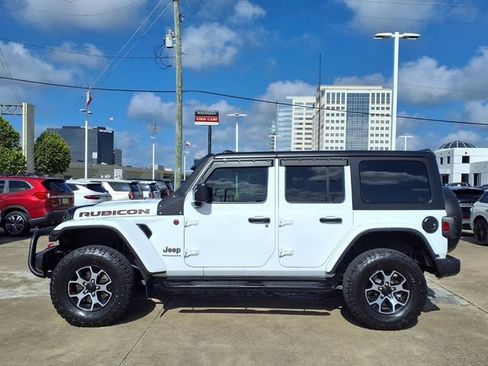 Used 2023 Jeep Wrangler Unlimited Rubicon w/ Cold Weather Group AWD/4WD image 24