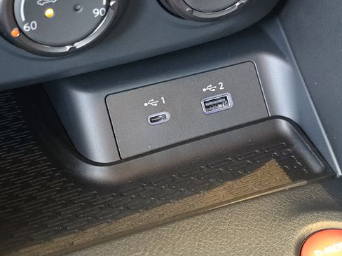 New 2026 Nissan Z NISMO w/ Floor Mat Package RWD image 25