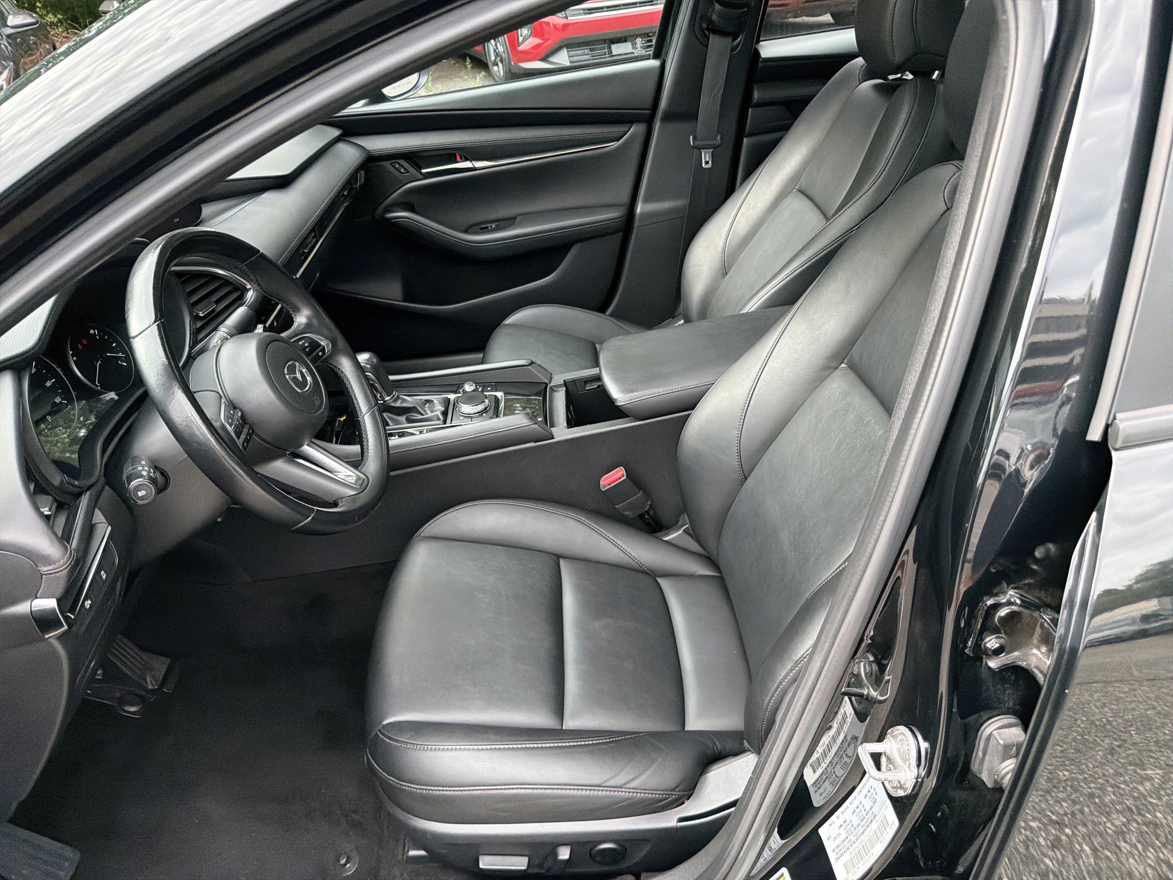 Used 2025 MAZDA MAZDA3 s FWD image 9