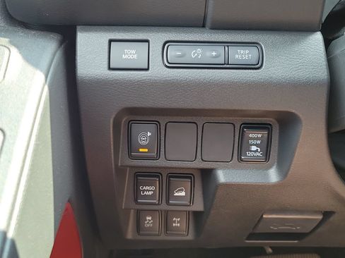 Used 2025 Nissan Frontier PRO-4X w/ Pro Premium Package AWD/4WD image 25