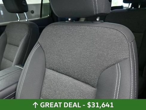 Used 2024 Chevrolet Traverse LT FWD image 21