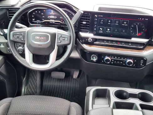Used 2024 GMC Sierra 1500 Elevation RWD image 9