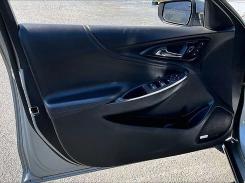 Used 2024 Chevrolet Malibu LT image 18