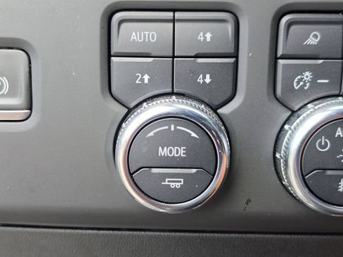 Used 2024 GMC Sierra 1500 Denali AWD/4WD image 30