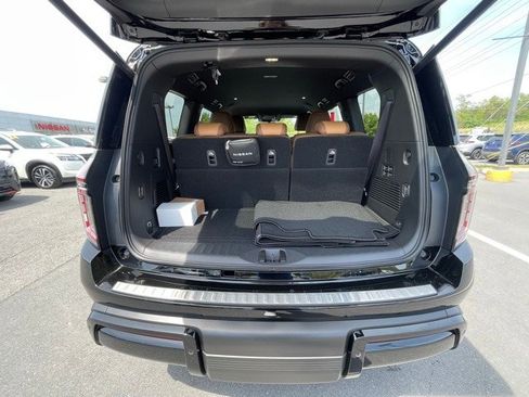 New 2025 Nissan Armada SL w/ Convenience Package image 16