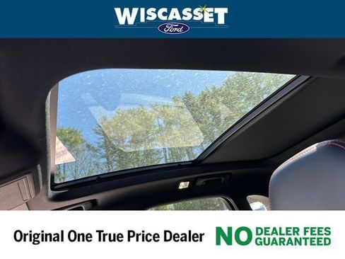 Used 2025 Ford Escape ST-Line Select w/ Tech Pack #2 AWD/4WD image 8