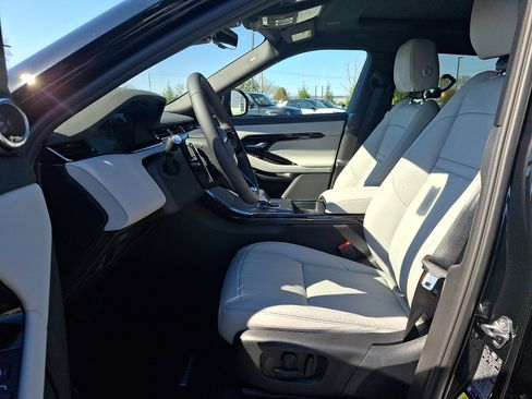 New 2026 Land Rover Range Rover Evoque S AWD/4WD image 11