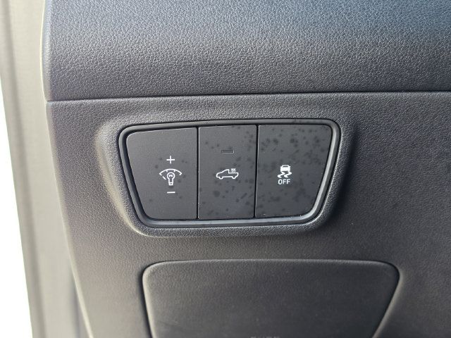Used 2022 Hyundai Santa Cruz SEL w/ Activity Package FWD image 31