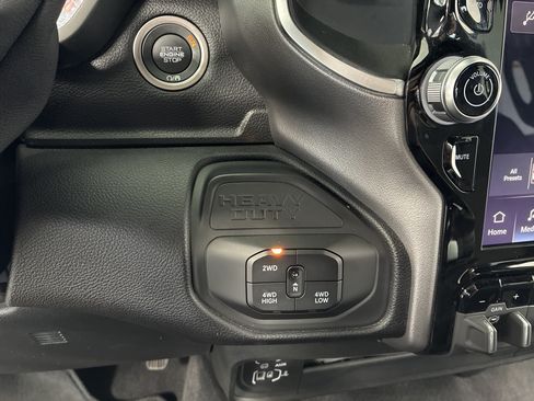 Used 2025 RAM 2500 Big Horn AWD/4WD image 22