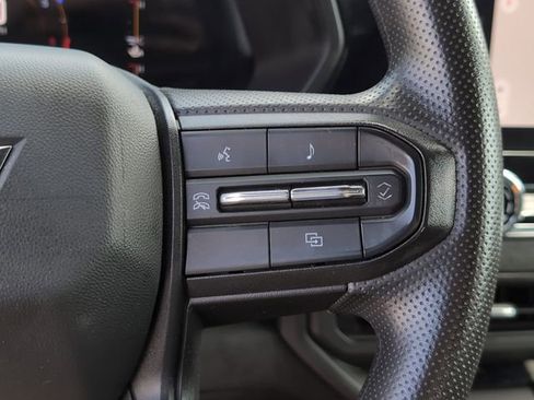 Used 2023 Chevrolet Colorado W/T image 24