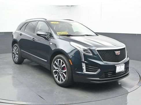 Used 2024 Cadillac XT5 Sportv w/ Technology Package AWD/4WD image 6