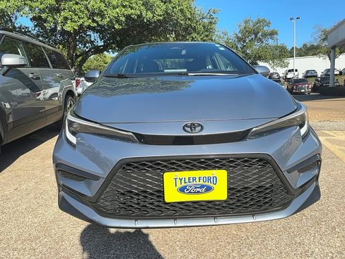 Used 2023 Toyota Corolla SE image 2