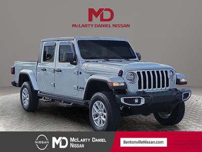 Used 2023 Jeep Gladiator Sport
