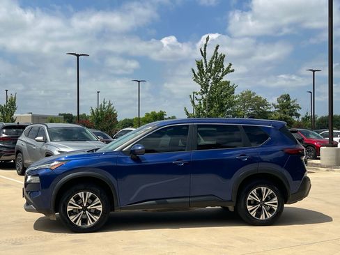 Used 2023 Nissan Rogue SV AWD/4WD image 6