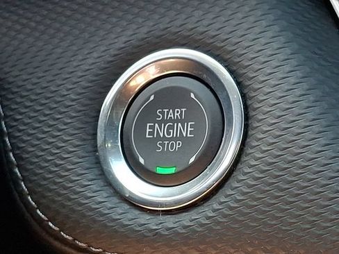 Used 2026 Chevrolet Equinox LT FWD image 23