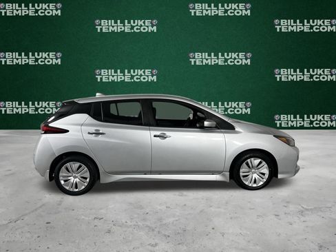 Used 2023 Nissan Leaf S image 4