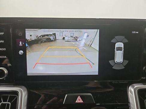 Used 2023 Kia Sorento EX image 21