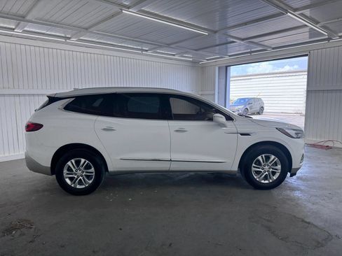 Used 2020 Buick Enclave Essence FWD image 4