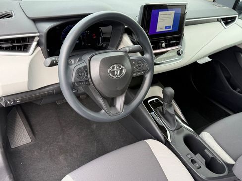 New 2026 Toyota Corolla LE image 4