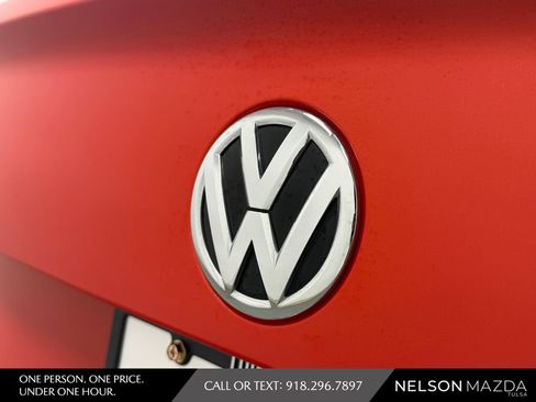 Used 2020 Volkswagen Jetta R-Line FWD image 16