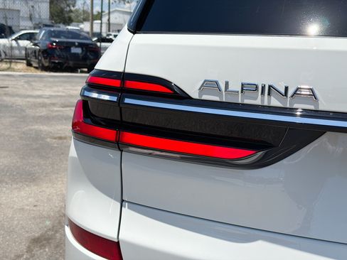 New 2026 BMW ALPINA XB7 AWD/4WD image 10
