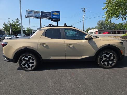 Used 2023 Hyundai Santa Cruz Limited AWD/4WD image 2