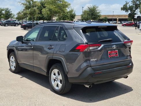 Certified 2021 Toyota RAV4 XLE FWD image 3