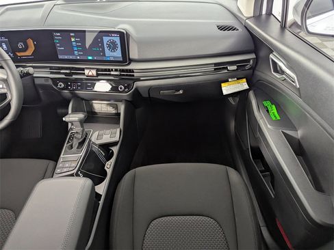 New 2026 Kia Sportage LX image 16