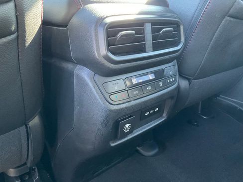 Used 2024 Honda Passport Black Edition image 19