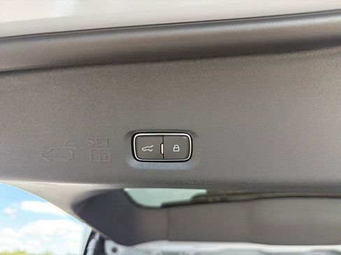 New 2026 Ford Expedition Active RWD image 11