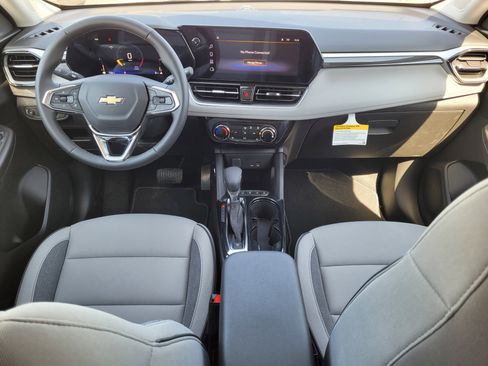 New 2026 Chevrolet TrailBlazer LT w/ LT Cold Weather Package FWD image 13