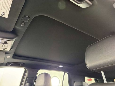 Used 2023 GMC Yukon Denali AWD/4WD image 33