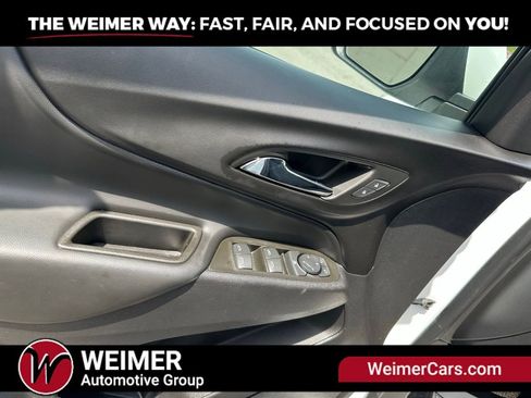 Used 2023 Chevrolet Equinox LT w/ Driver Convenience Package AWD/4WD image 9