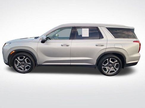 Used 2023 Hyundai Palisade SEL image 2