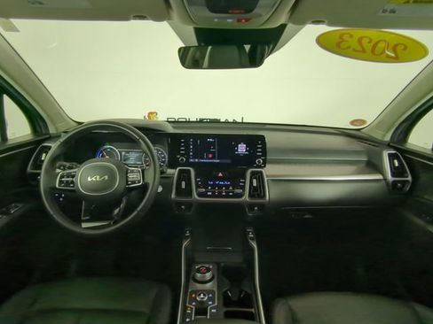 Used 2023 Kia Sorento EX AWD/4WD image 20