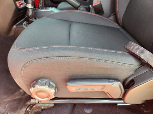 Used 2022 Jeep Wrangler Unlimited Rubicon w/ LED Lighting Group image 24