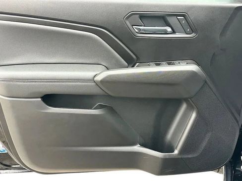 New 2026 GMC Canyon Elevation w/ LPO, Black Badging Package RWD image 21