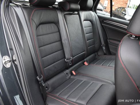 Used 2017 Volkswagen GTI SE FWD image 14