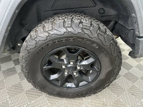Used 2020 Jeep Wrangler Unlimited Sport AWD/4WD image 19