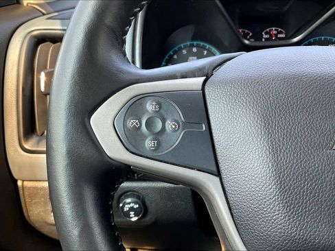 Used 2017 Chevrolet Colorado Z71 AWD/4WD image 10