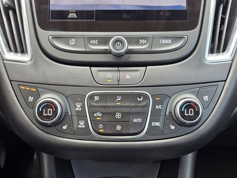 Used 2024 Chevrolet Malibu LT image 18