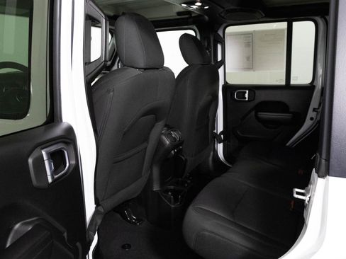Used 2021 Jeep Wrangler Unlimited Willys image 32