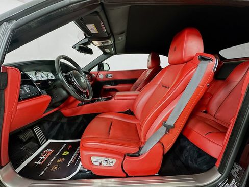 Used 2018 Rolls-Royce Dawn RWD image 15