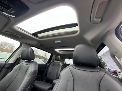 New 2026 Kia Carnival SX FWD image 40
