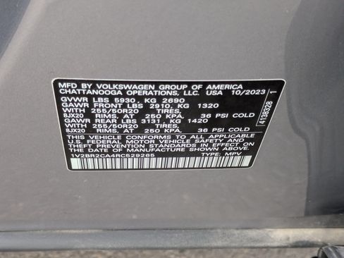 Used 2024 Volkswagen Atlas SEL AWD/4WD image 39