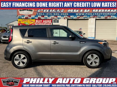 Used 2016 Kia Soul FWD image 4