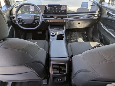 Certified 2026 Kia Sportage LX FWD image 15