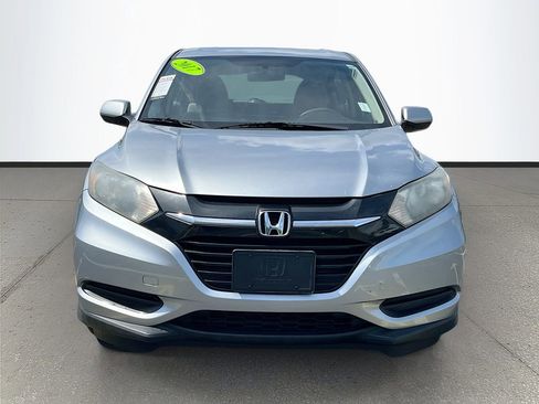 Used 2017 Honda HR-V LX image 2